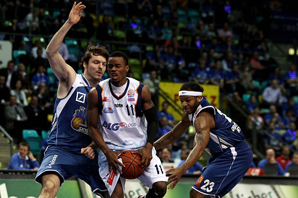 星光初现 星光初现