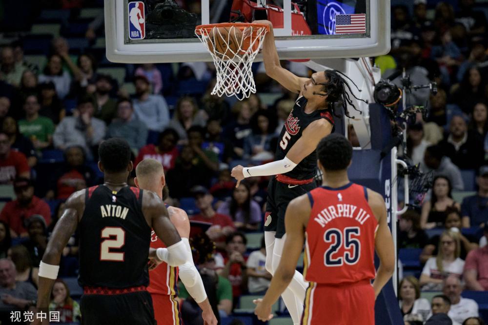 他不仅在进 他不仅在进