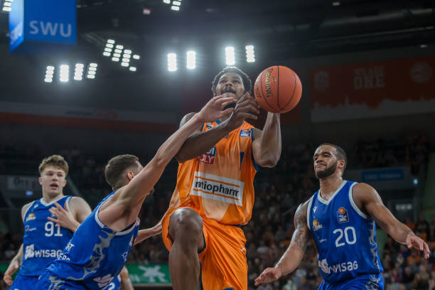 周日继续前 周日继续前