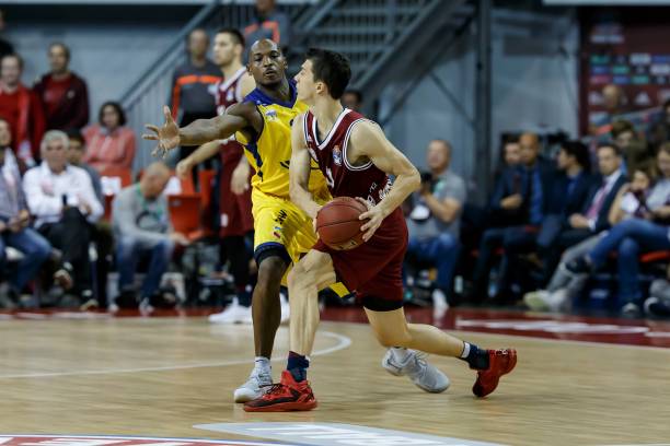 幕后斗争的 幕后斗争的